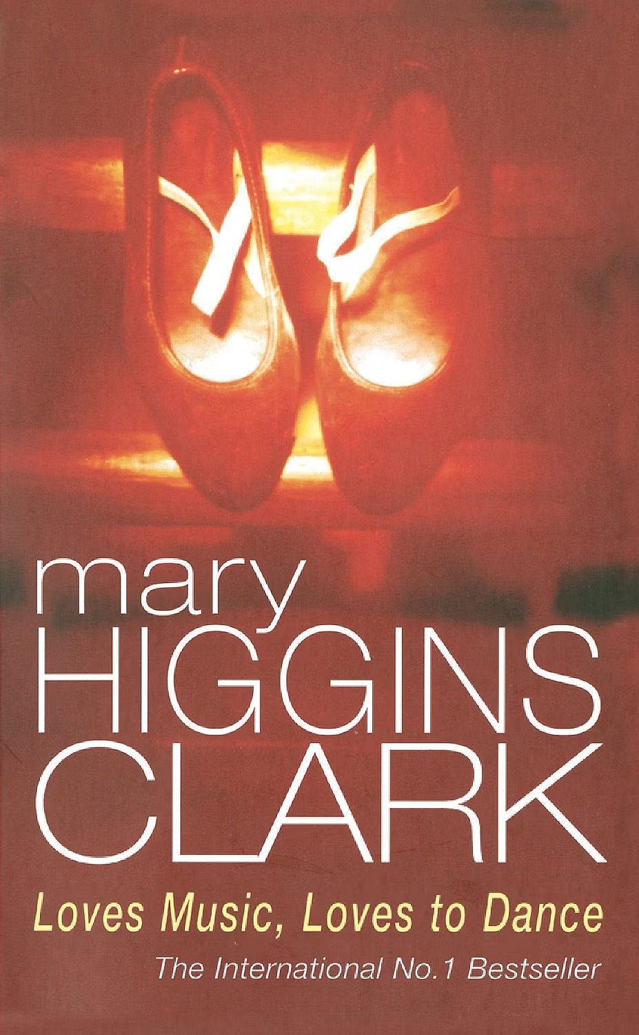Loves Music, Loves To Dance | Mary Higgins Clark |KharidobechoBooks